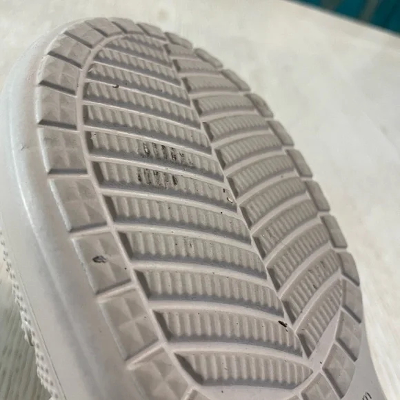 Crocs Baya Strap Sandals (Tan). - Picture 8 of 10